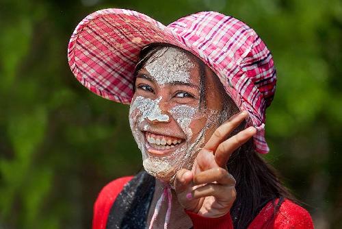 Bild Songkran im Nordosten Thailands - Roi Et und Buri Ram