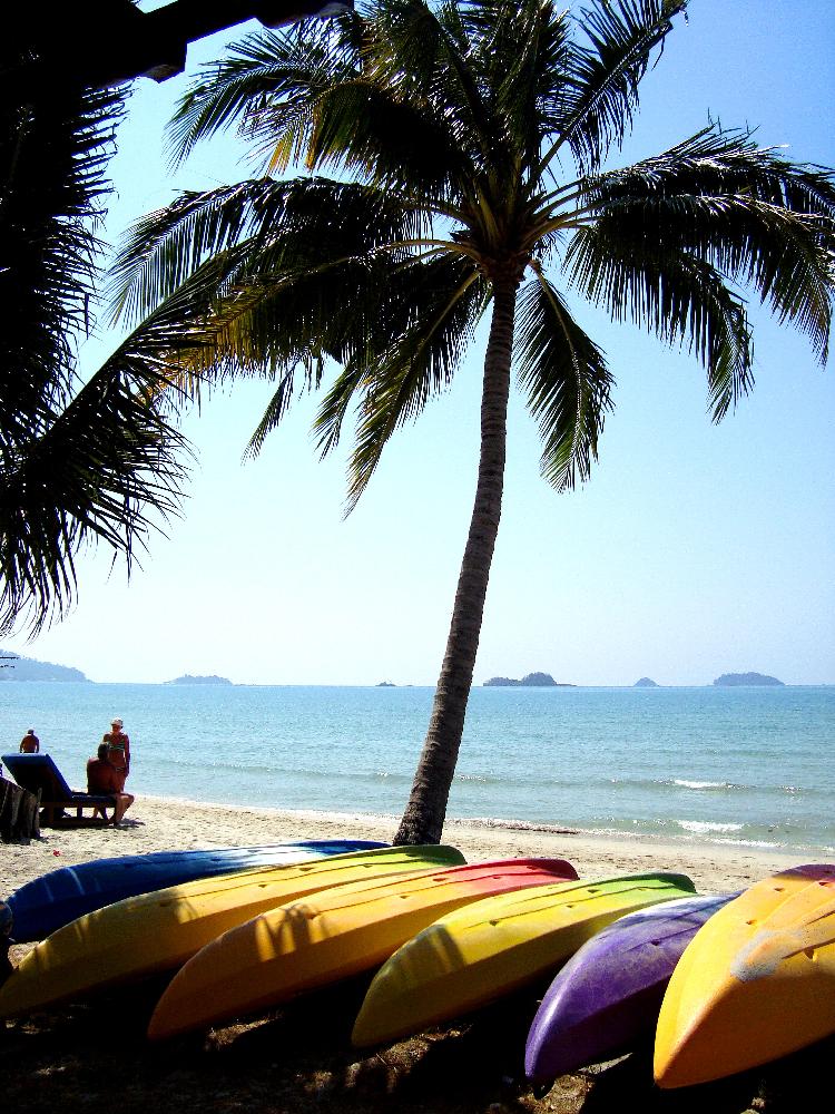 Thailändische Urlauber strömen auf beliebte Inseln in Trat - Langes Wochenende bringt 10.000 Urlauber auf die Inseln rund um Koh Chang  Bild 1