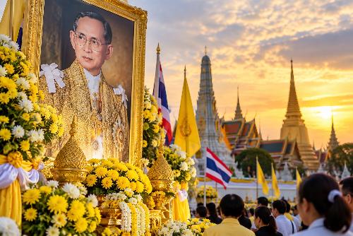 Thailand gedenkt König Bhumibol - zehn Jahre ohne den verehrten Landesvater - Reisenews Thailand - Symbolfoto 1