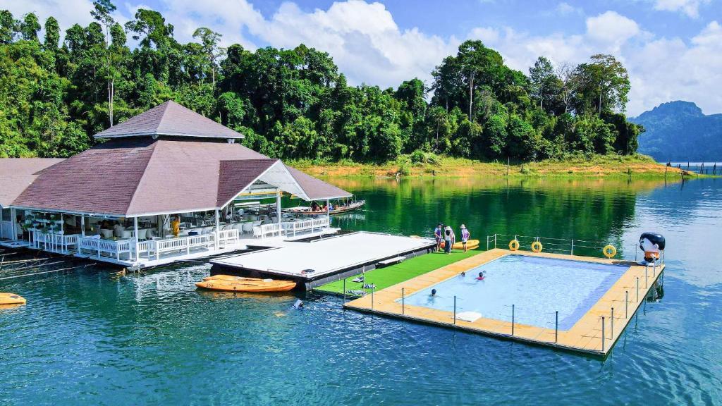 500 Rai Floating Resort 500 Rai Floating Resort