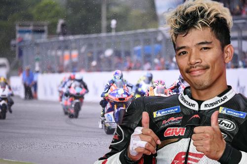 Thailands erster MotoGP-Pilot - Der neue Stern am Motorrad-Himmel - Von Buriram in die Weltelite: Somkiat Chantra startet in der MotoGP! Bild Thailands erster MotoGP-Pilot - Der neue Stern am Motorrad-Himmel