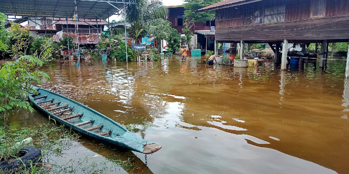 Thailands Überschwemmungen - Zahl der Todesopfer steigt auf 60 - Klimastress - Hitze, Starkregen und immer neue Überschwemmungen Symbolfoto 2