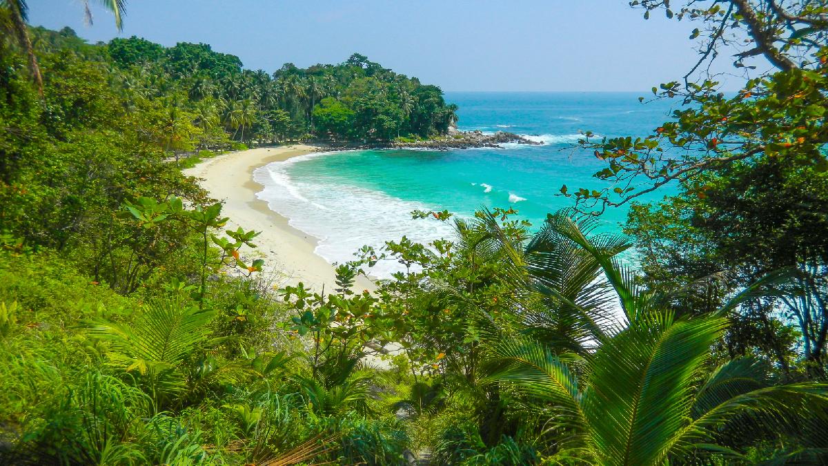 Trauriges Ende der Suche: Vermisster Deutscher tot vor Phuket gefunden - Leiche von deutschem Urlauber vor Freedom Beach auf Phuket Symbolfoto 2
