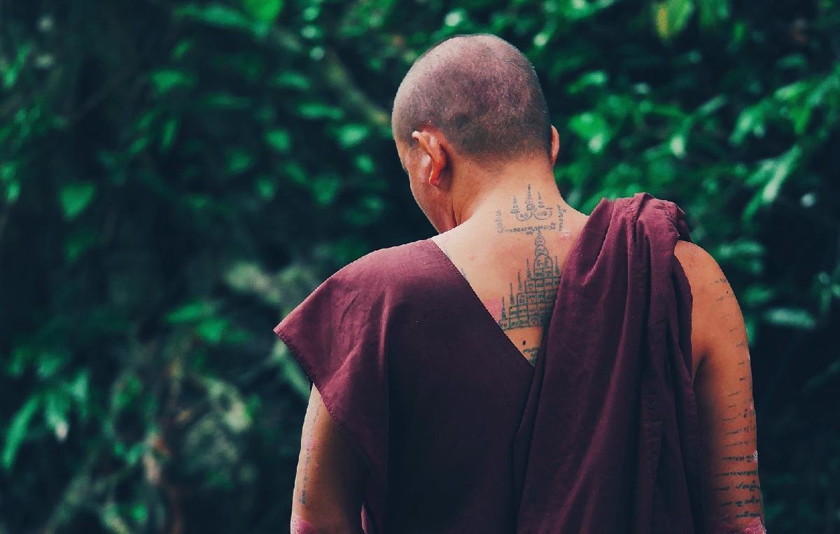 Überraschung - Heilige Tätowierung hilft nicht gegen Äxte - Ein Sak-Yant-Praxistest der besonderen Art in Samut Prakan Symbolfoto 1