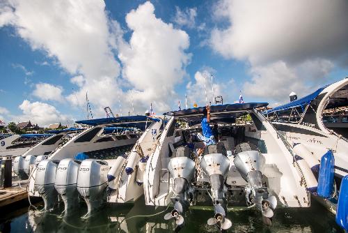 Bild Urlaubsidylle futsch - Notrettung nach Bootshavarie bei Koh Kood