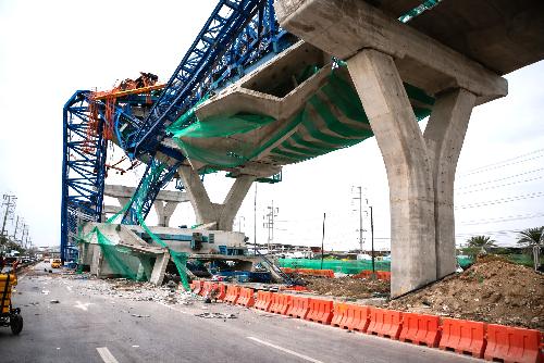 Bild Wieder Tote durch herabs�rzende Teile - Die Todesautobahn
