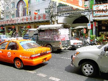 Zoom Thai Taxi