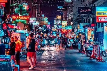 Zoom Beerbars Am Abend Phuket - 1