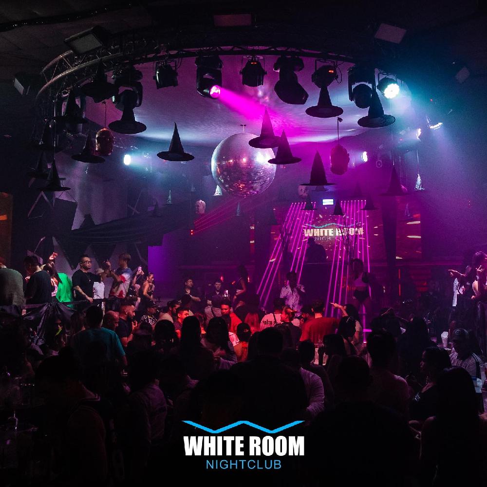 White Room Nightclub - Thanks for the Picture to  https://www.facebook.com/whiteroomnightclubphuket/