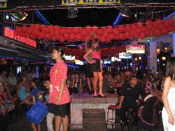 Zoom Nightlife Am Abend Pattaya - 1