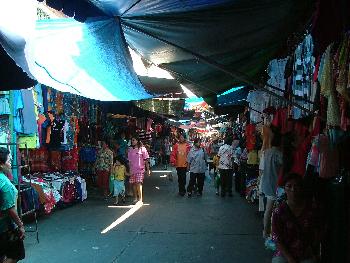 Zoom Chinesischer Markt am Ufer der Chao Phraya