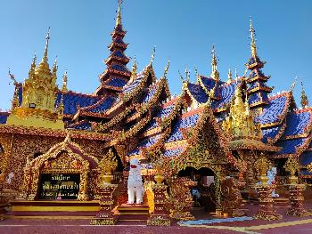Zoom Wat Pipat Mongkol in Tambon Tung Saleam � Gerhard Veer