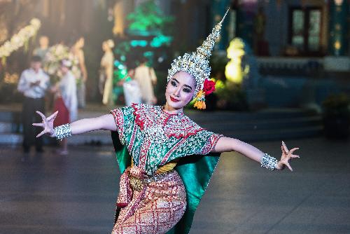 Unterhaltung in Bangkok - Bild 1