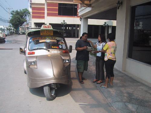 Eindrucksvolle historische Kulisse in Ayutthaya - Bild 1