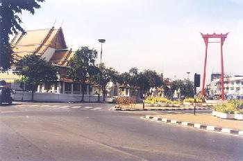 Giant Swing und Wat Suthat