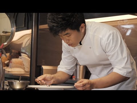 Start Video Interview with chef Thitid Tassanakajohn  