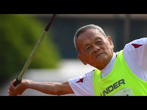 Start Video Sawang als 98-jhriger Teenie 