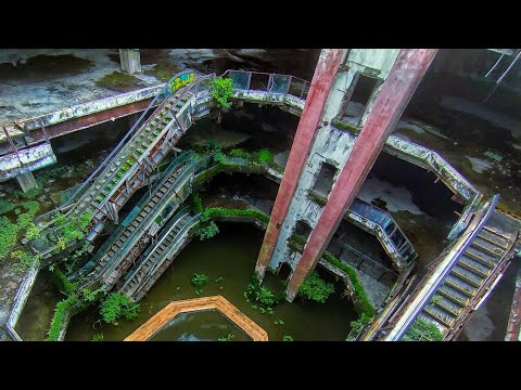 The Fish Mall - New World - Bangkok Video