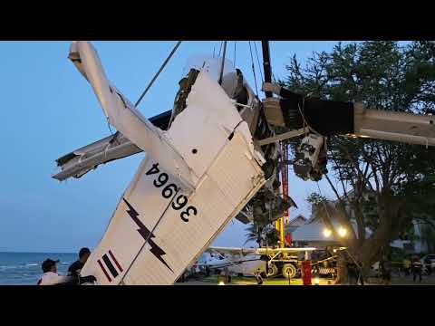 Start Video Wrack des Polizeiflugzeugs 