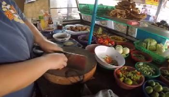 Neulich an der Strassenküche - Ayutthaya Video