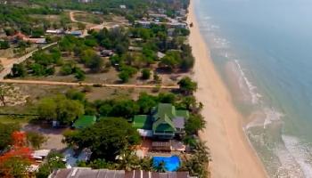 Einsamkeit am Cha Am Beach ausserhalb der Hotelzone - Hua Hin / Cha Am Video