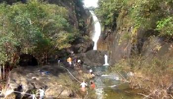 Klong Plu Wasserfall - Koh Chang Video