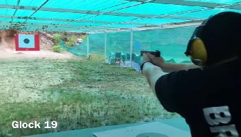 Schiessen mit Pistole, Pumpgun und 357er in Phuket - Phuket Video
