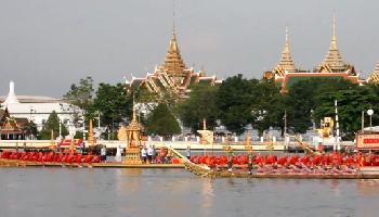 Start Video Royal Barge Procession 09.11.2012 