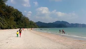 Spaziergang am Noppharat Thara Beach - Krabi Video